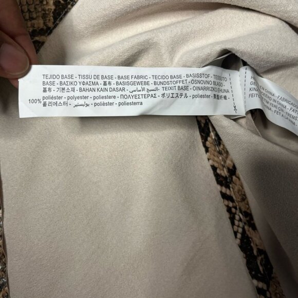 Zara Faux Leather Snake Print Shirt Size Large - Picture 9 of 11